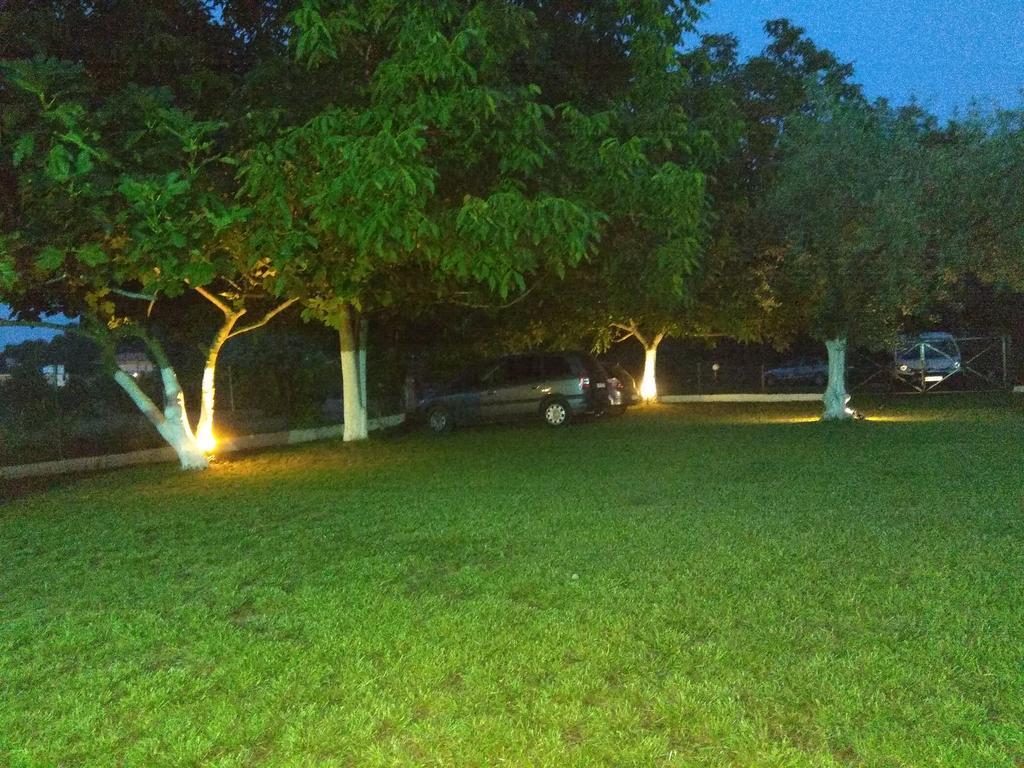 Trantas Rooms Paralia Skotinis Exterior photo