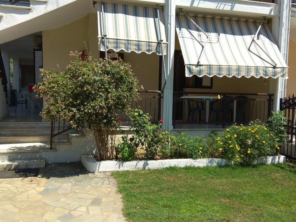 Trantas Rooms Paralia Skotinis Exterior photo