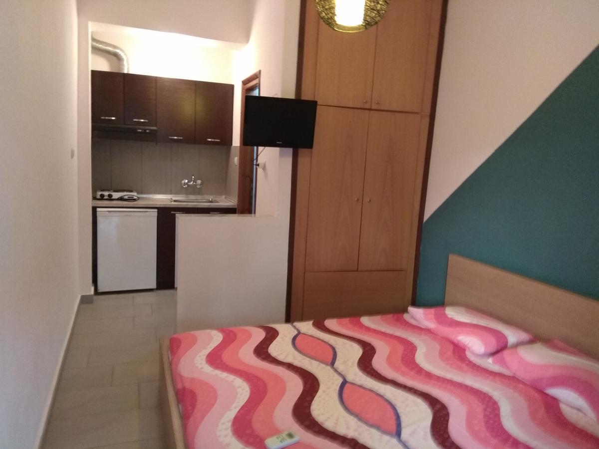 Trantas Rooms Paralia Skotinis Exterior photo