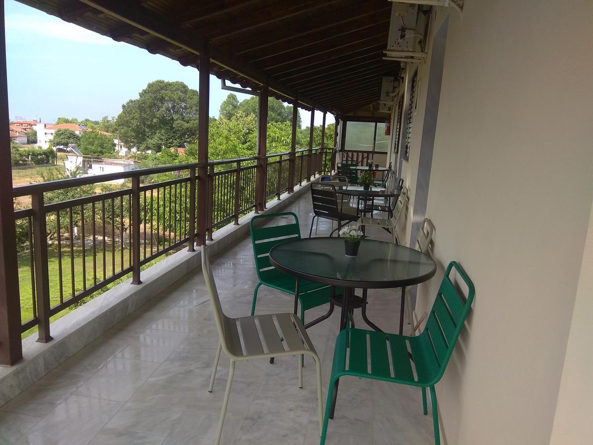 Trantas Rooms Paralia Skotinis Exterior photo