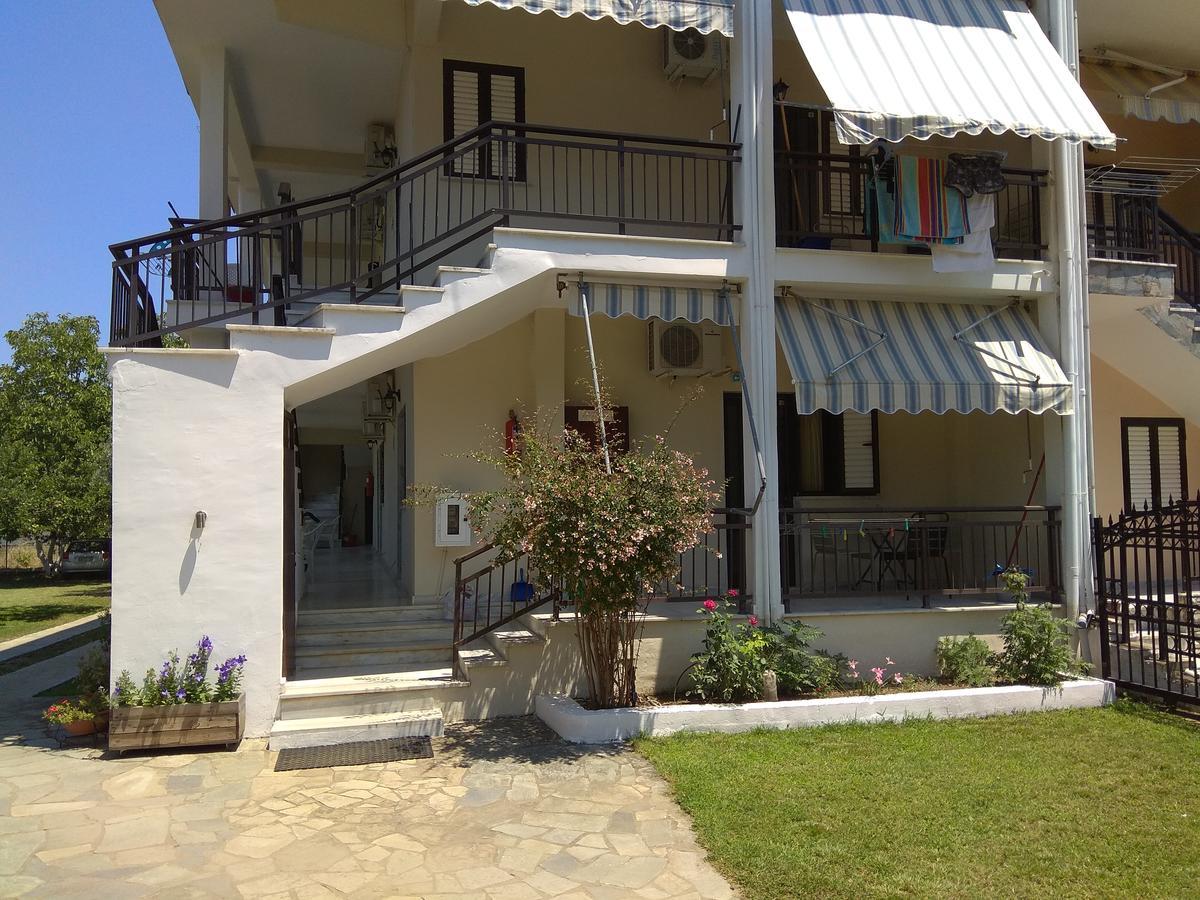 Trantas Rooms Paralia Skotinis Exterior photo