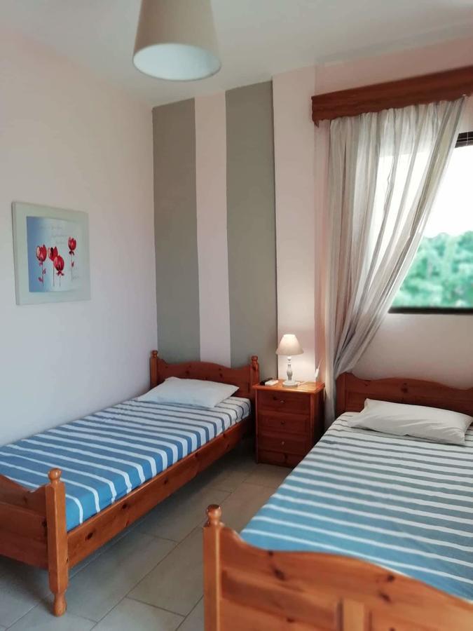 Trantas Rooms Paralia Skotinis Exterior photo